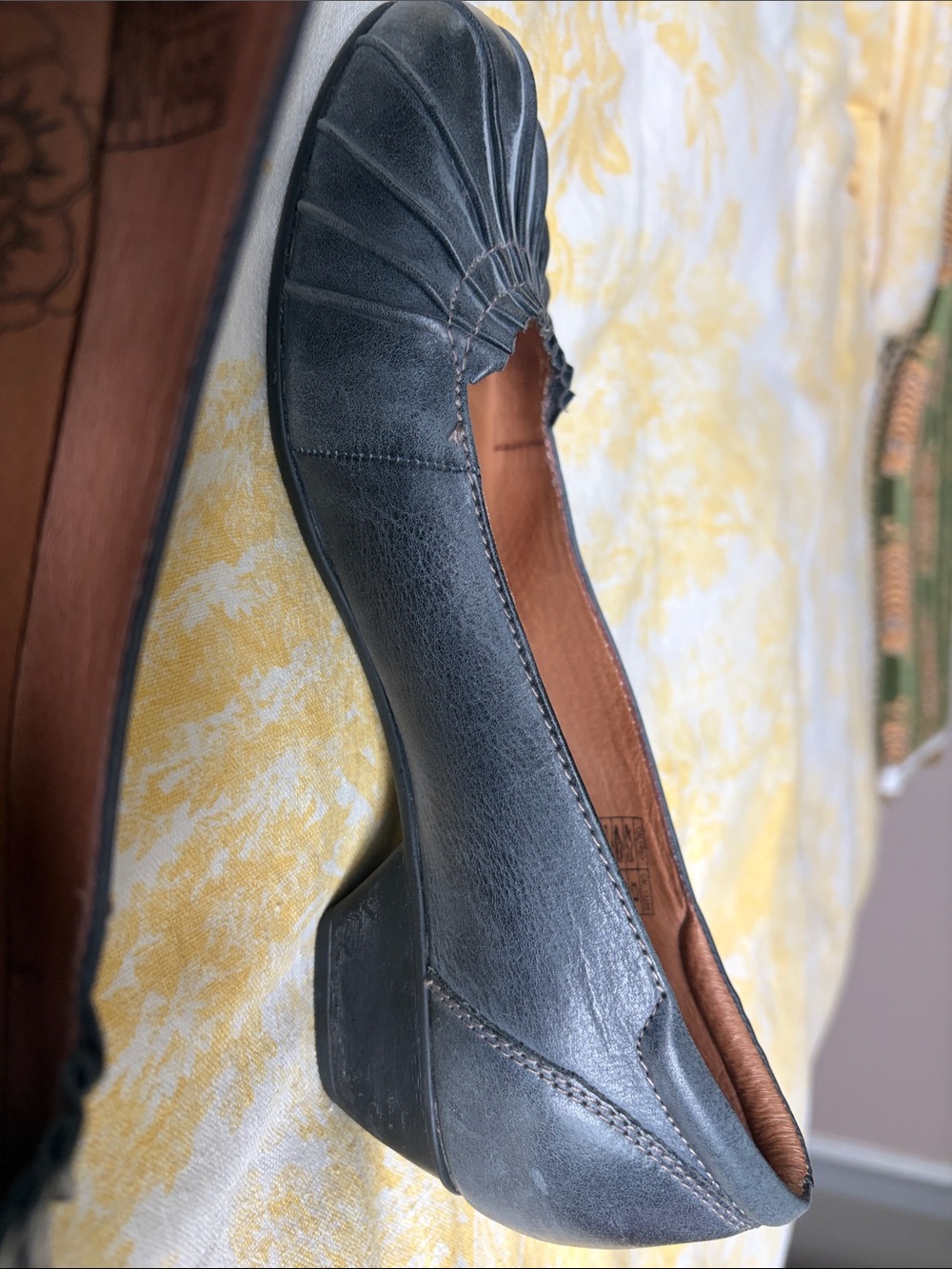 Leather Taos Pumps - Picture 7 of 11